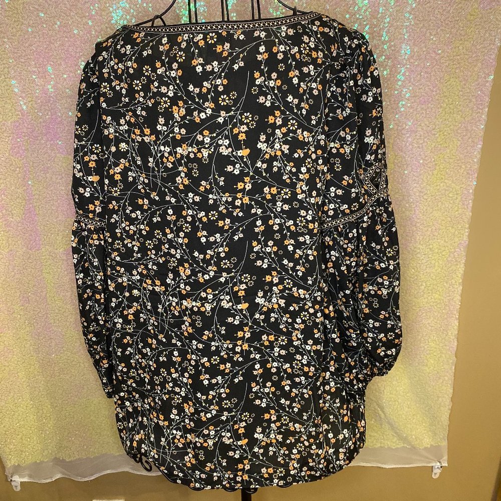 COPY - Max Studio Blouse - Picture 3 of 6